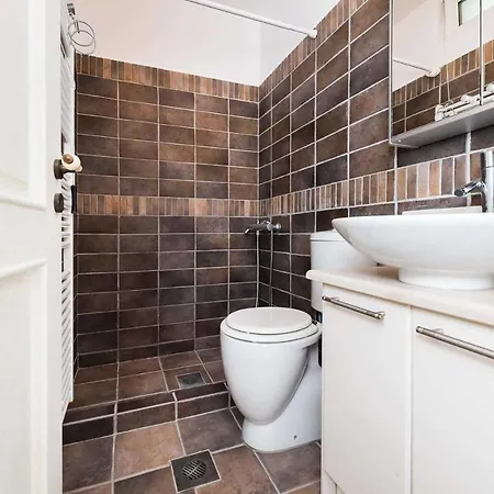 Sleeps 6 Pool Air Con Wifi *